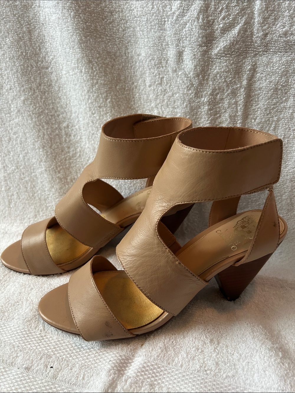Vince Camuto Neutral Taupe Cutout Leather Block Heel Sandals